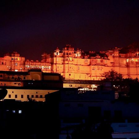 Shri Daulat Villas Udaipur Eksteriør billede